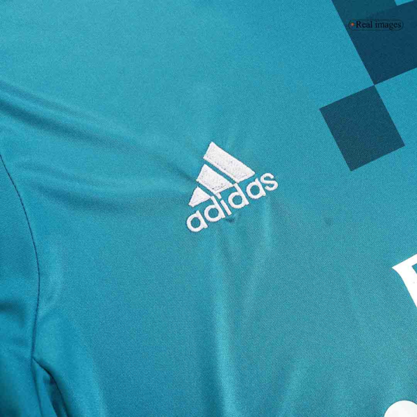 Real Madrid Retro Long Sleeve Third Jersey 2017/18 - Image 6